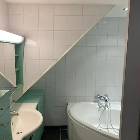 Chambre Forest 1er Drt Appartement